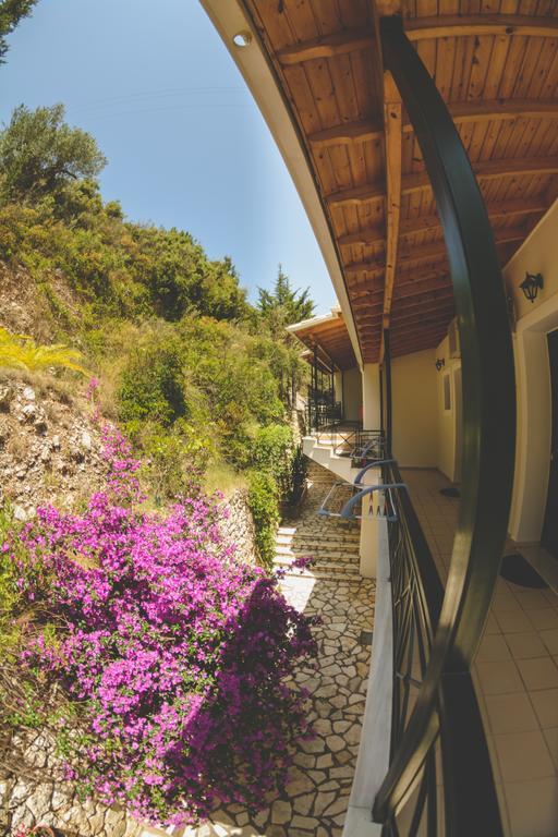 Althea Studios Lefkada Áyios Nikítas Kamer foto